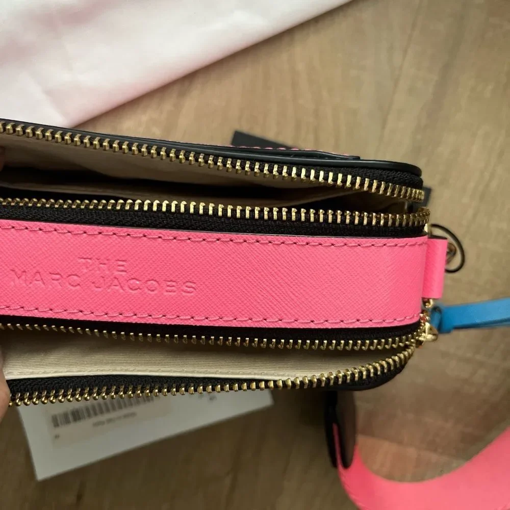 Marc Jacobs chic blue