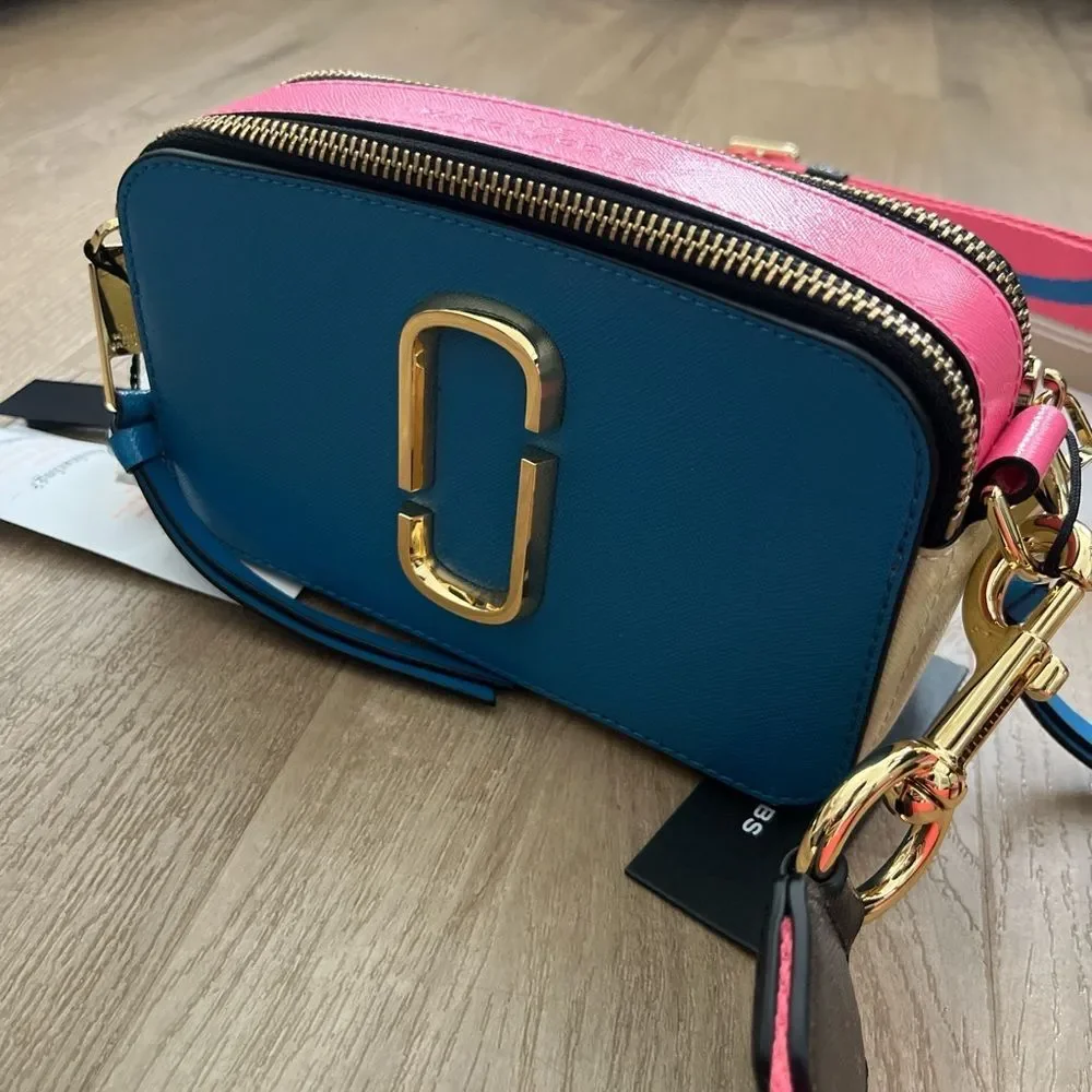 Marc Jacobs chic blue