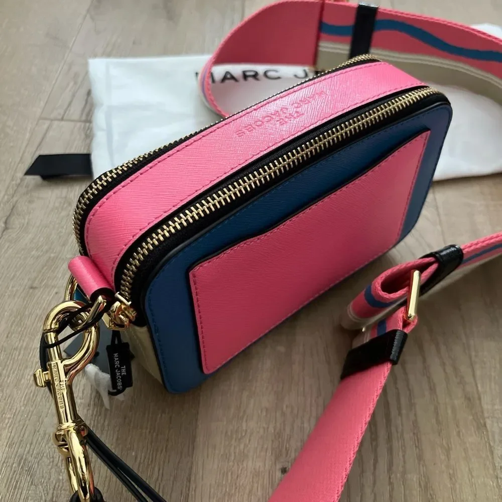 Marc Jacobs chic blue