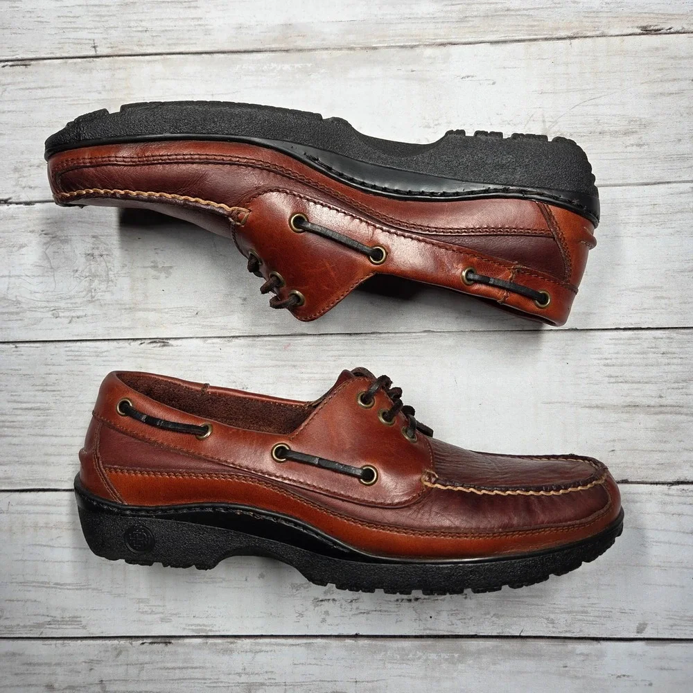 HH Brown feature up nautical