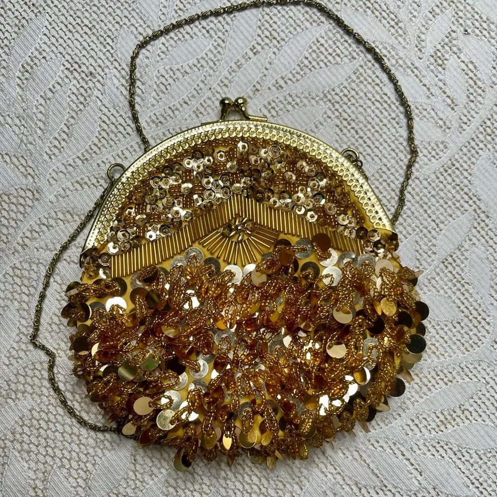 Vintage stunner flapper