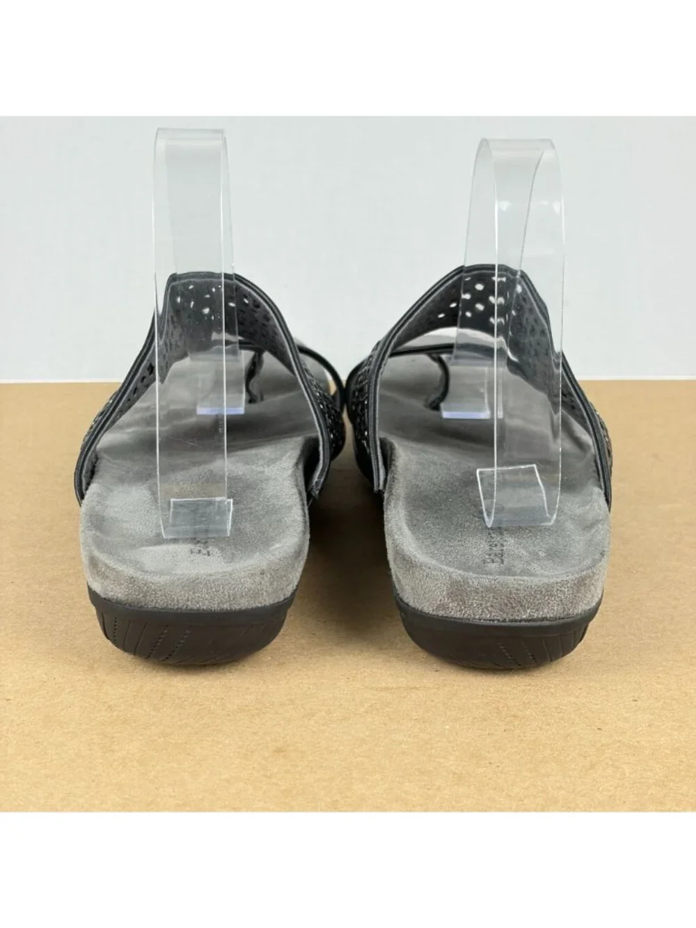BareTraps smoke 010