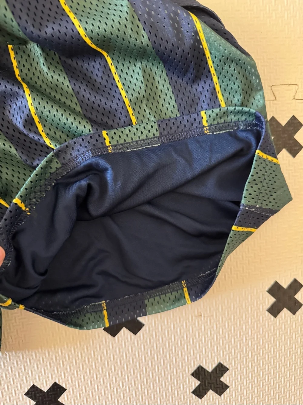 DSG Boys striped Mesh Gym Shorts in Green Navy size XL NWT