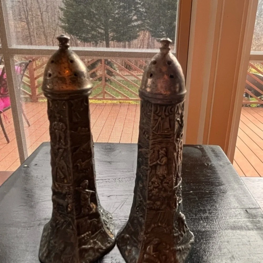 Vintage antique silver plated salt and pepper shakers