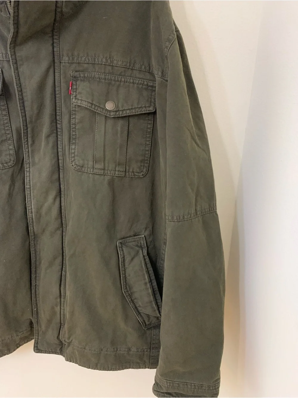 Levis lovely pre