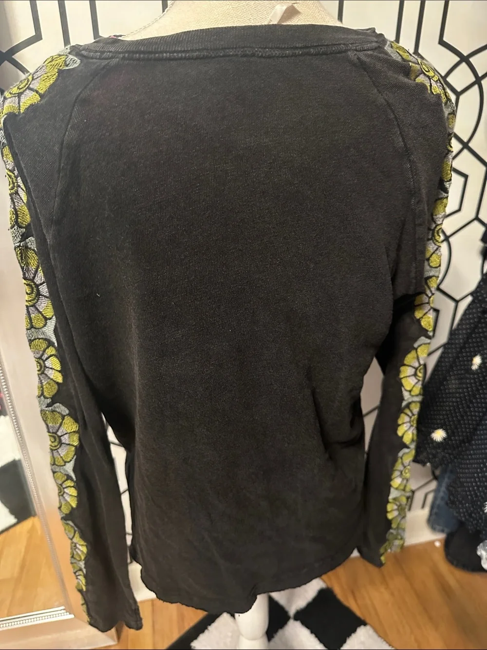 Free people xs Black Long Sleeve Tee with Yellow Floral Embroidery