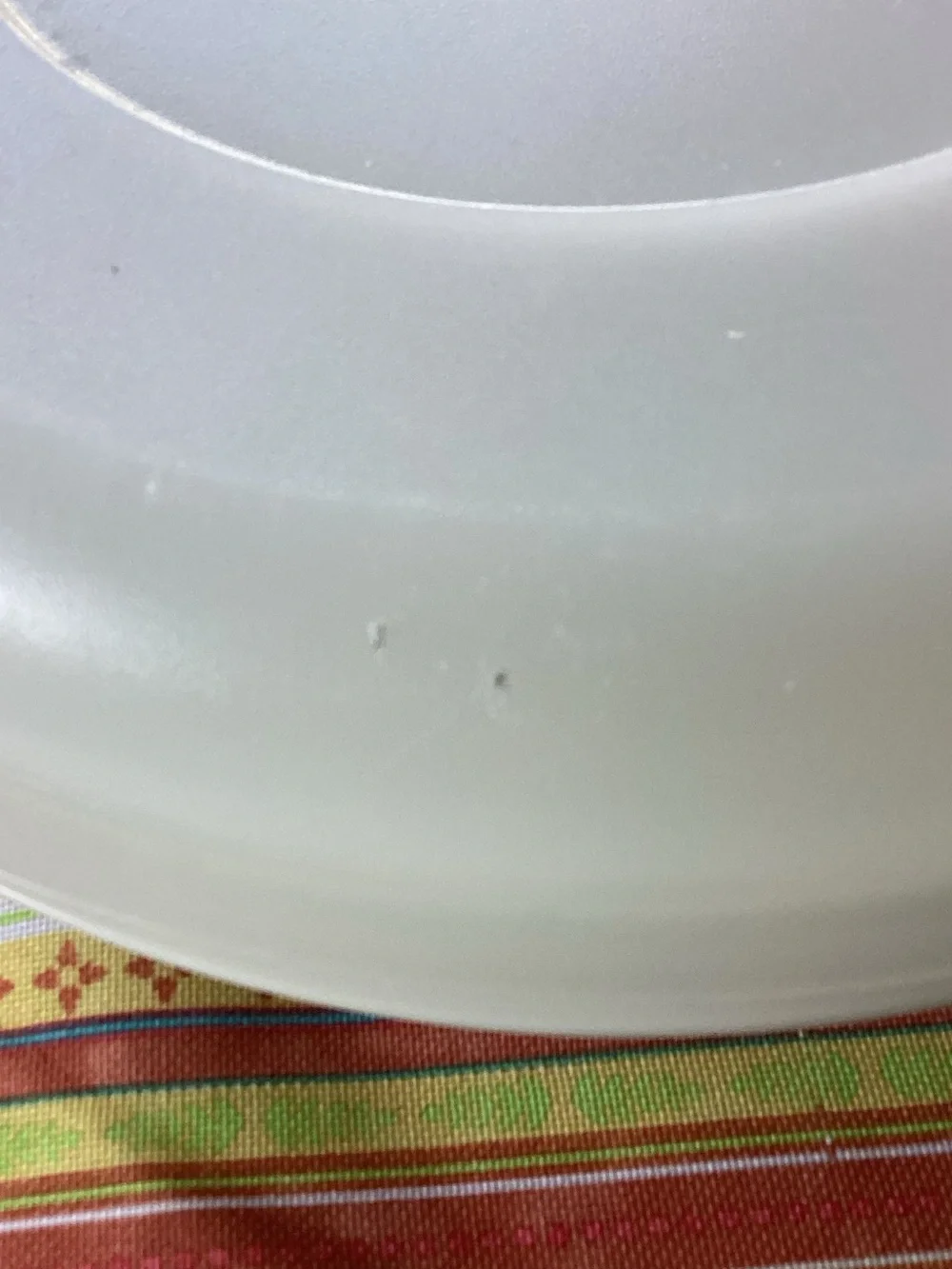 Tupperware vintage round