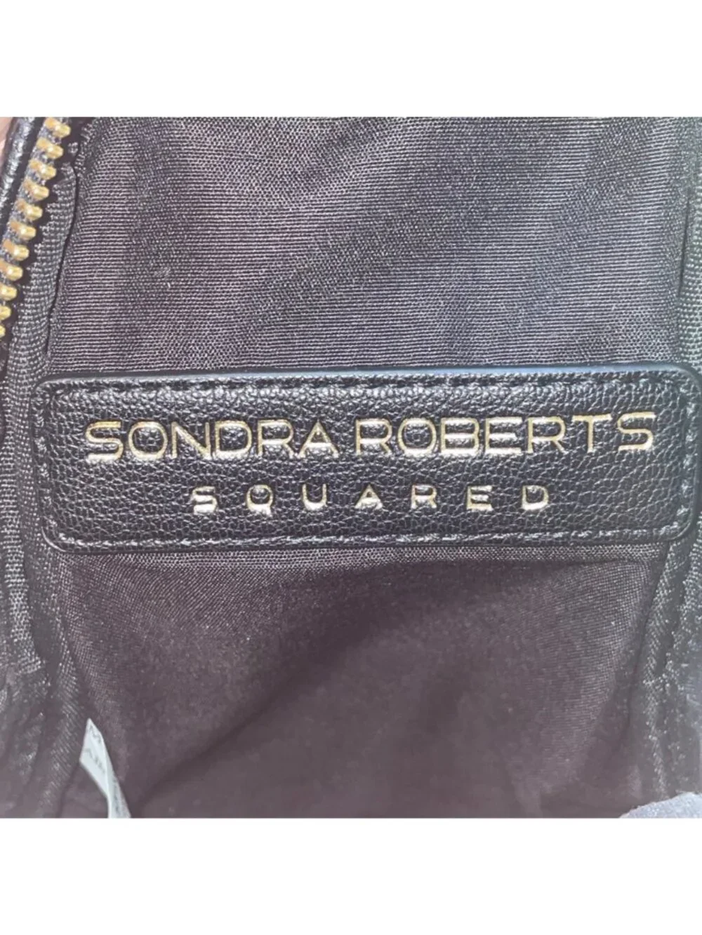 Sondra Roberts pebbled no worn