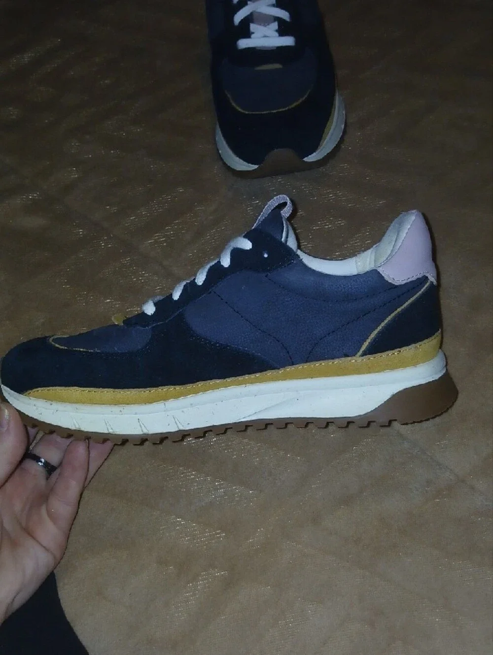 Madewell Unisex Navy Sneakers with Pink Heel and Tan Trim Sz: W 7 M 5.5