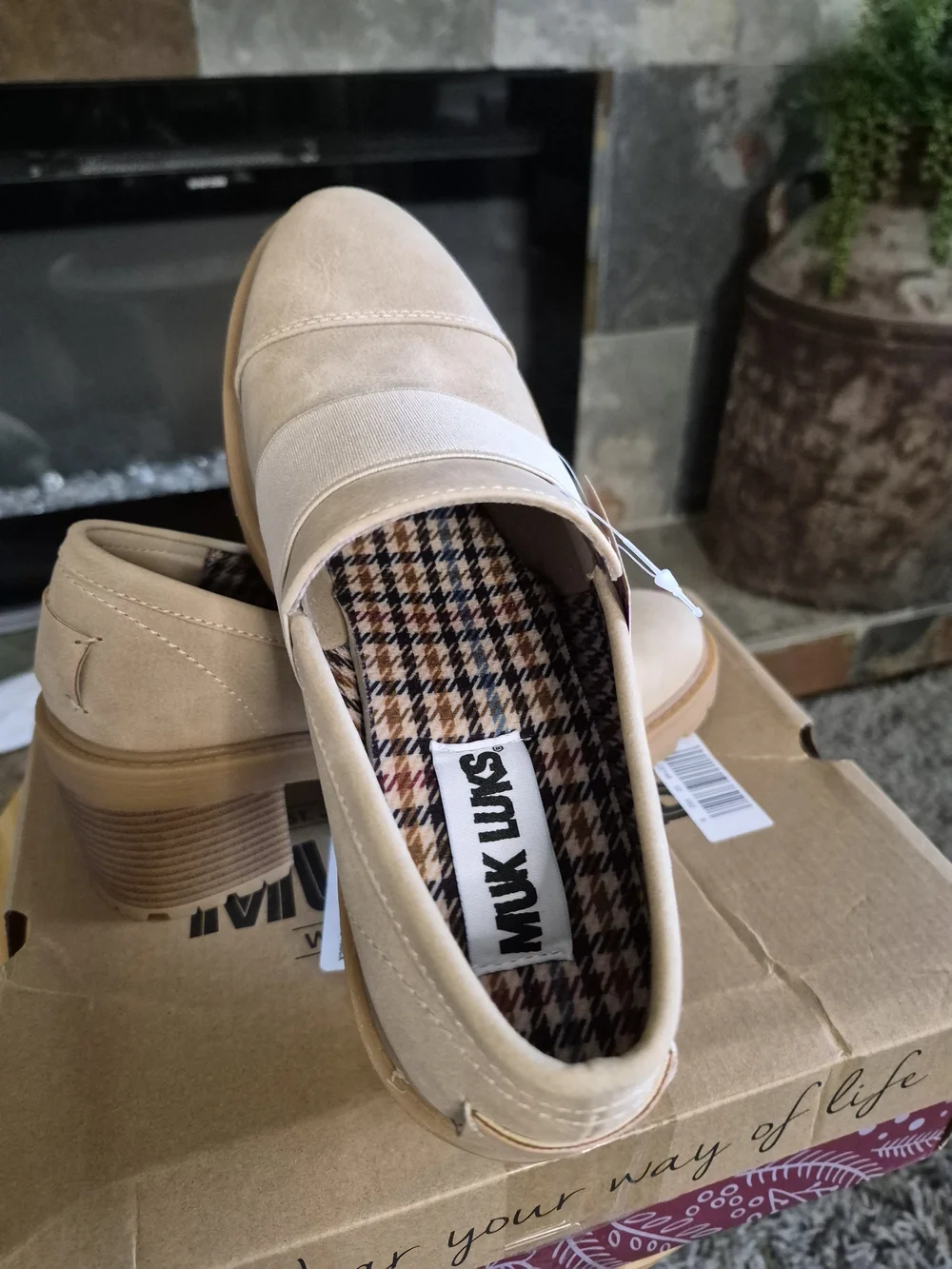 Muk Luks Oatmeal Shoes Box Size 8