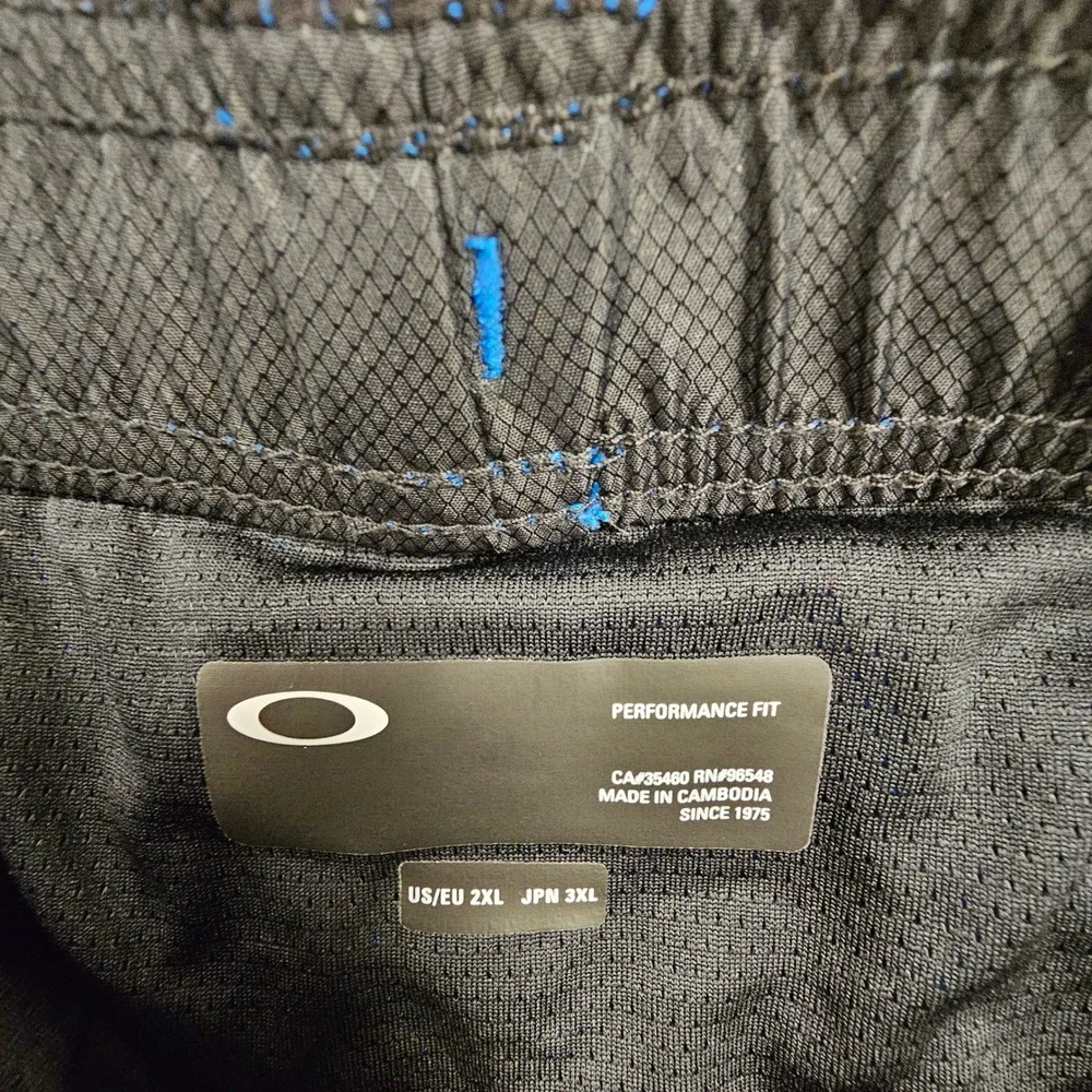 Oakley performance fit