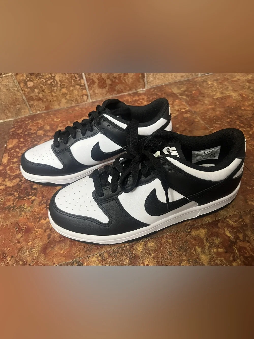 Nike Dunks Panda Low-Top Sneakers