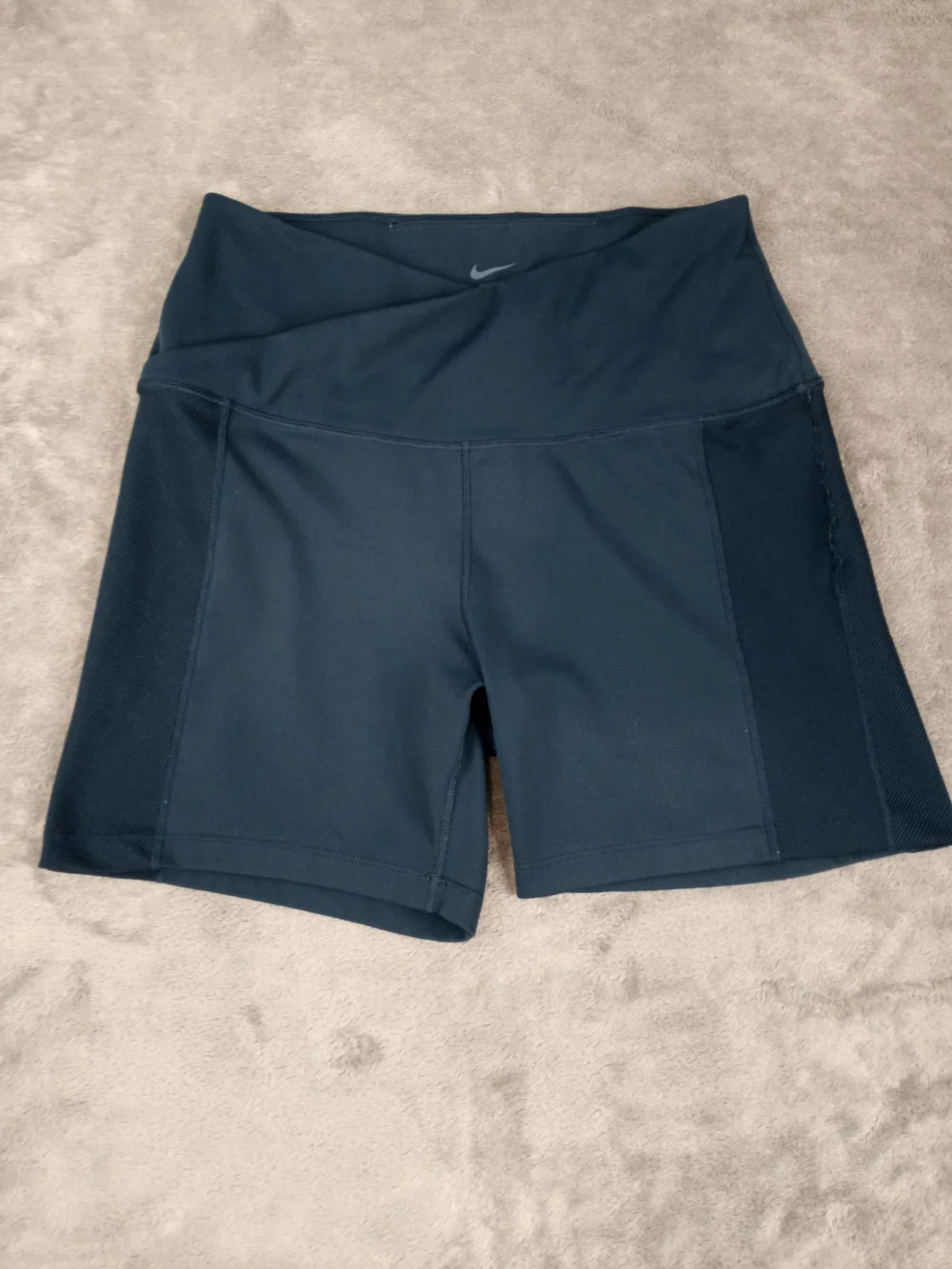 Nike DRI-FIT Women's Teal High-Rise Bike Shorts Size Medium