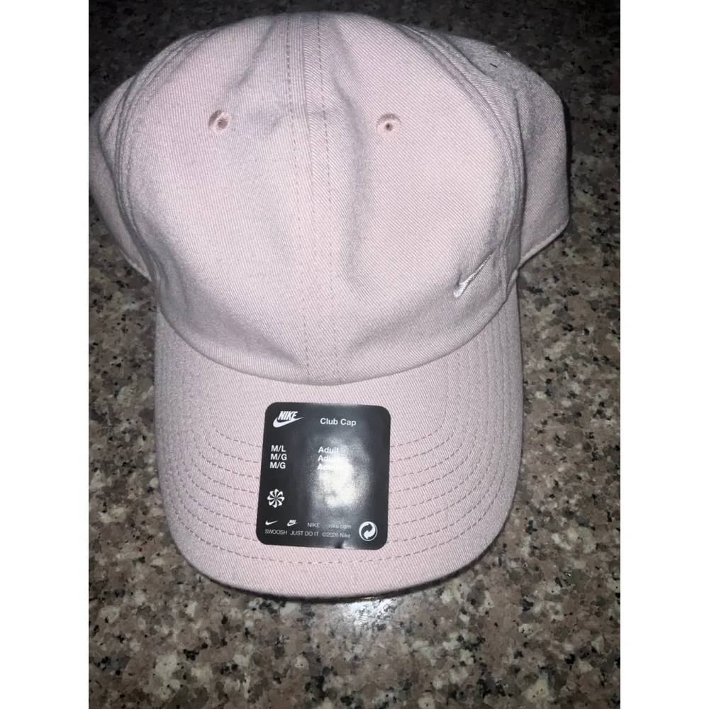Pink Nike Club Classic cap