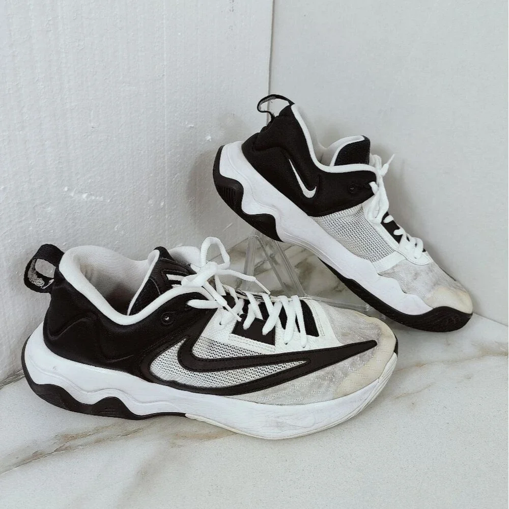 Nike pre owned