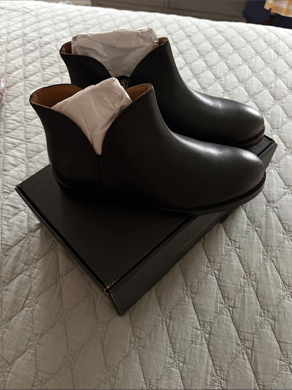 Frye WOMEN MELISSA SHOOTIE Black size 5.5