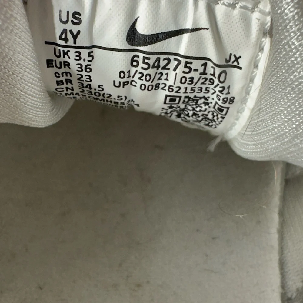 Nike chic comfy
