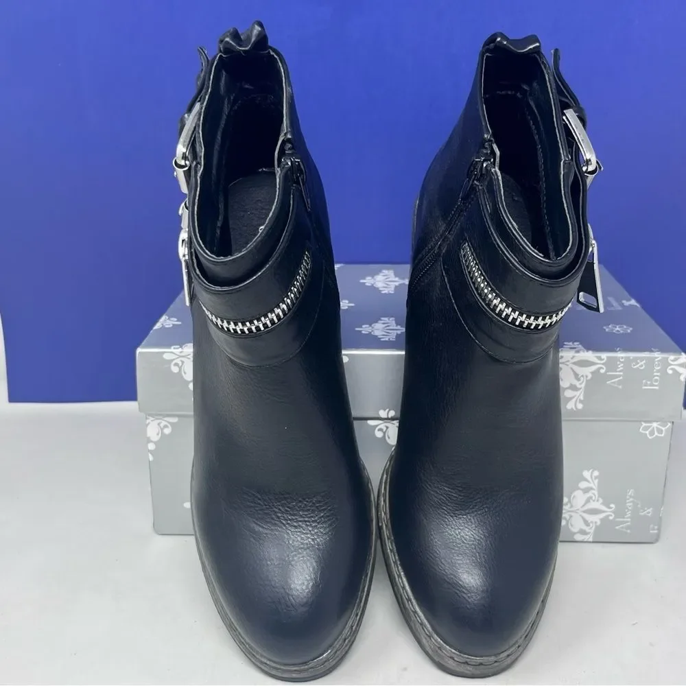 Olivia Miller Baxter Silver Hardware Buckle Zipper Booties NWOB size 7