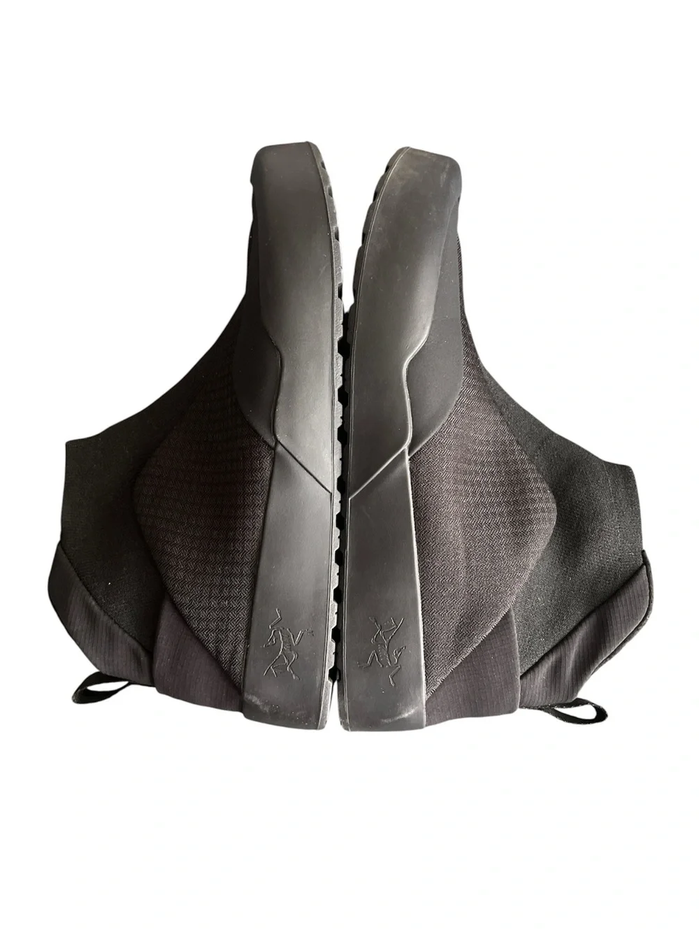 Arcteryx sleek black