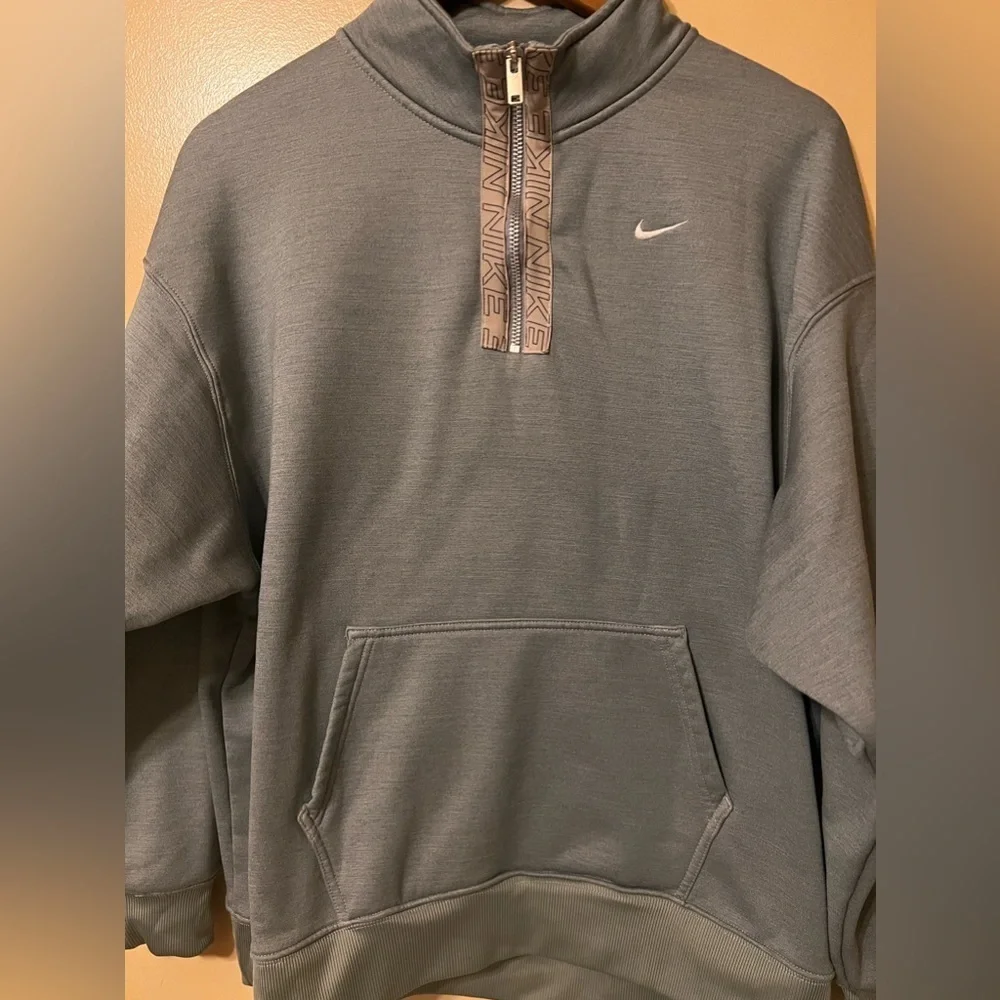 Nike therma fit