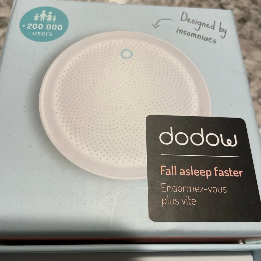 Dodow Sleep Aid Device Insomnia Tool fall asleep faster-made by insomniacs