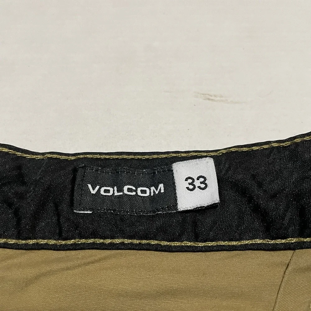 Volcom pre owned