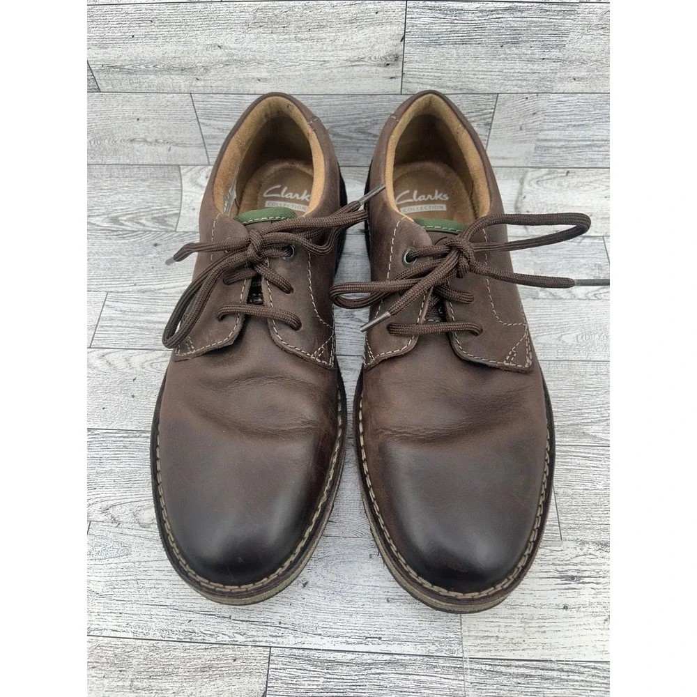 Clarks features upper