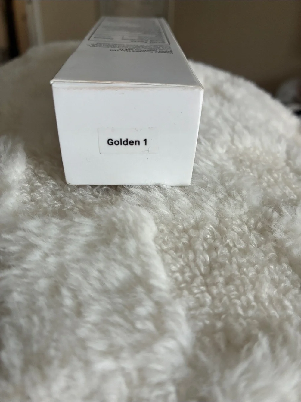 Bobbi Brown helps settling