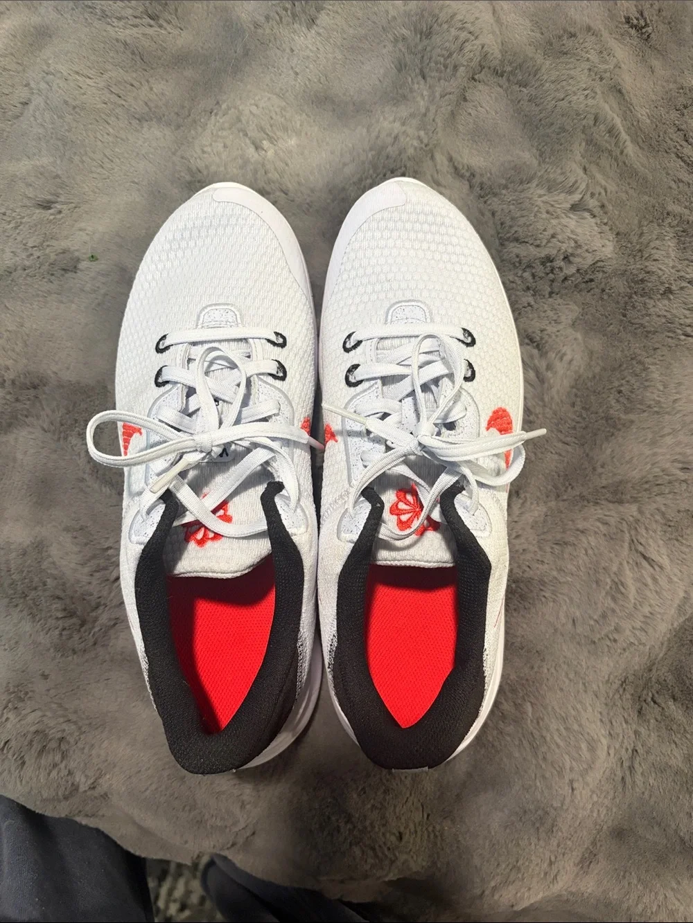 Nike contrast during