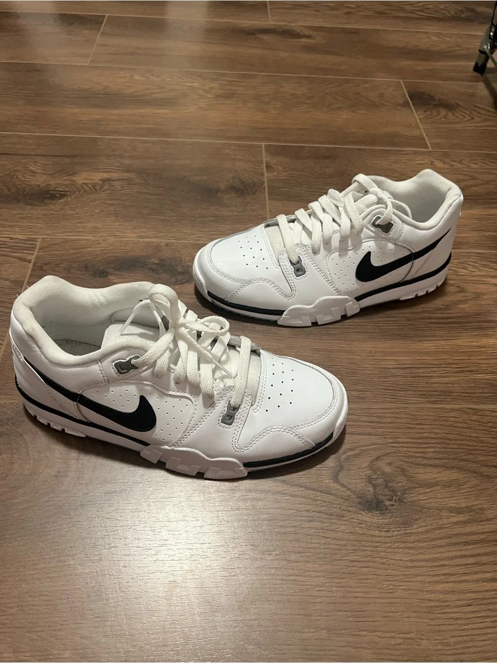 Nike Air Cross Trainer Low-Profile Trainer Sneakers