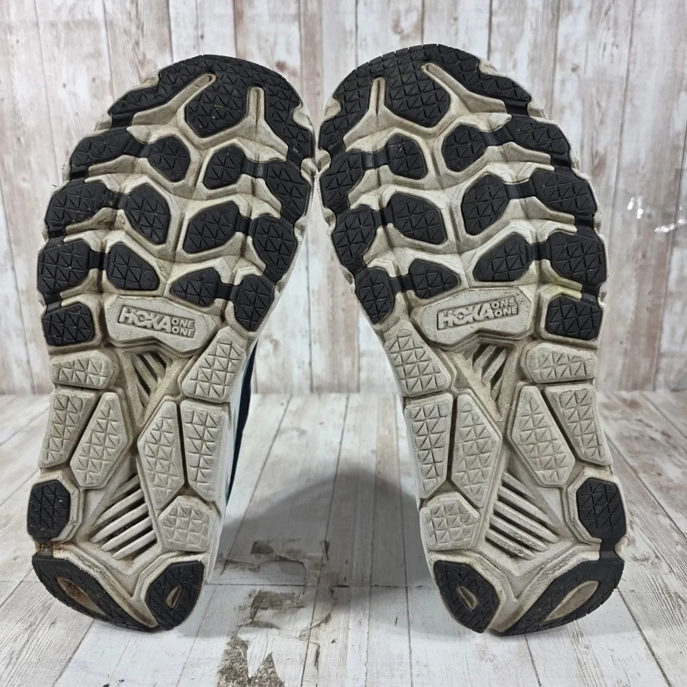 Hoka One One hoka one