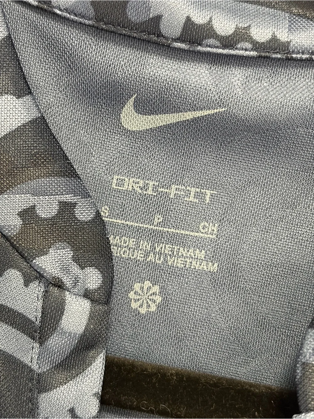 Nike sleeveless top