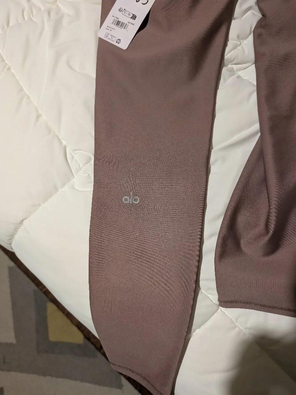 ALO Yoga nwt alo