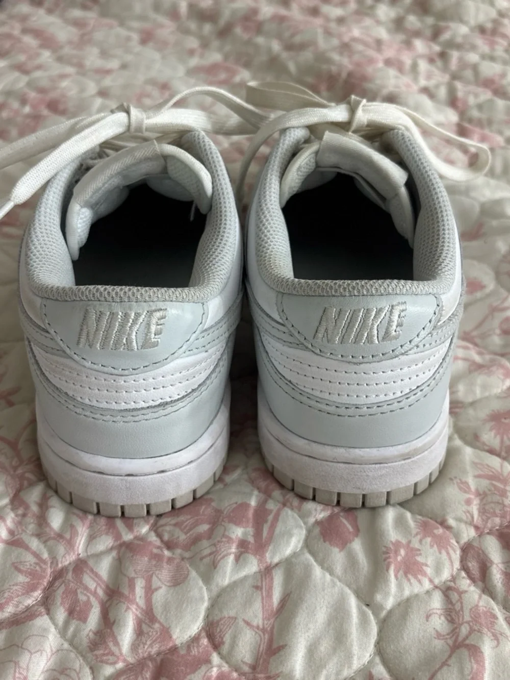 Nike everyday subtle