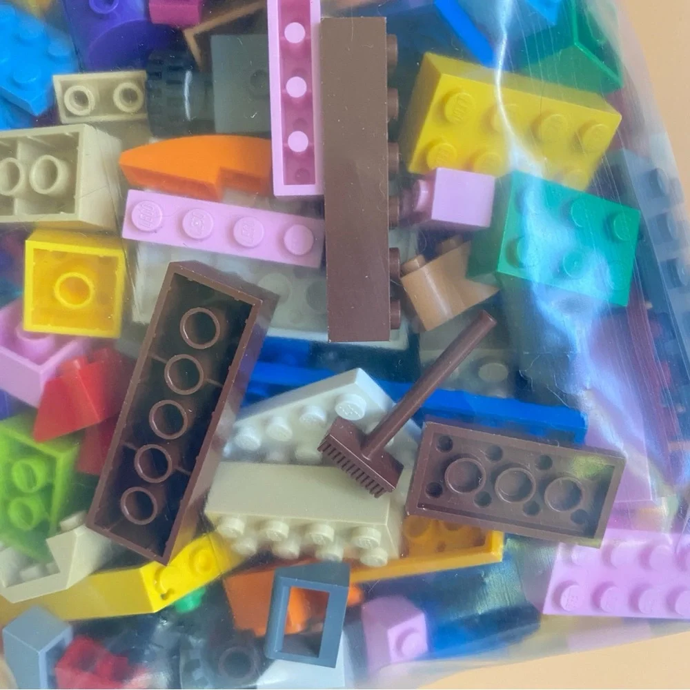 Lego legos pieces