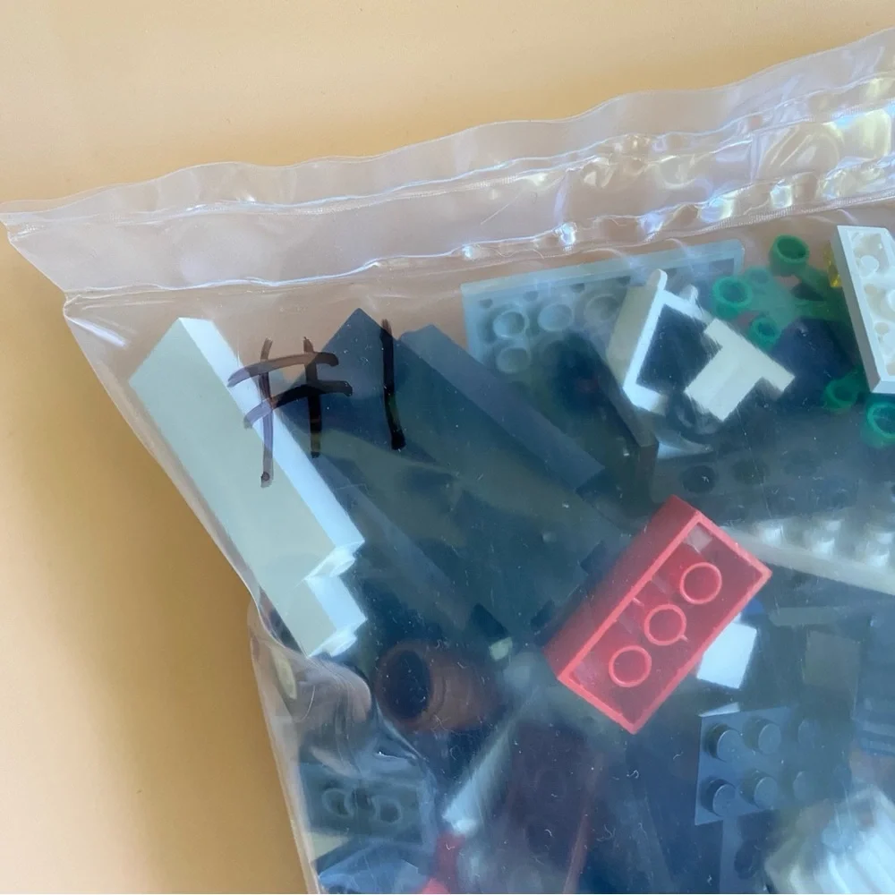 Lego legos pieces