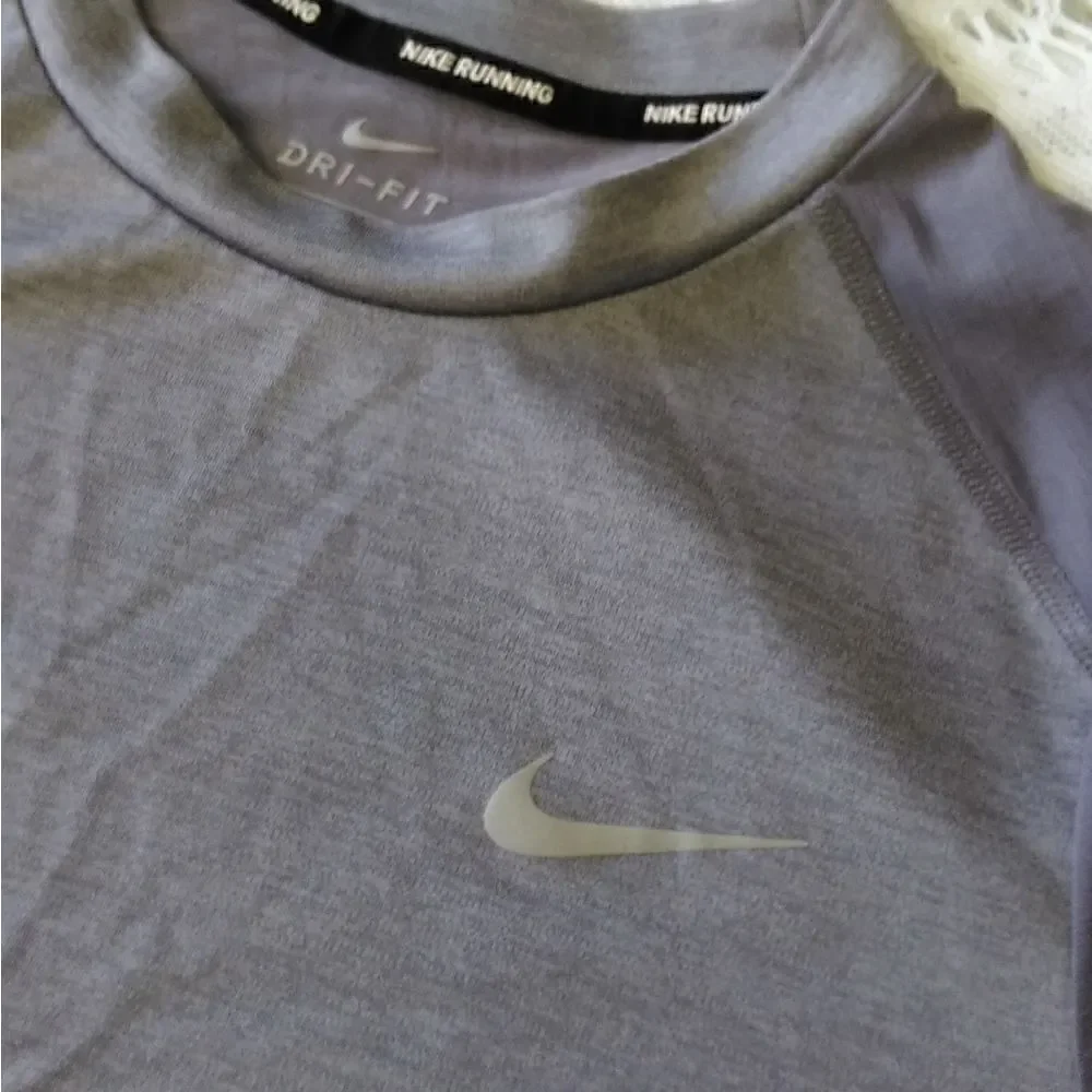 Nike dri top