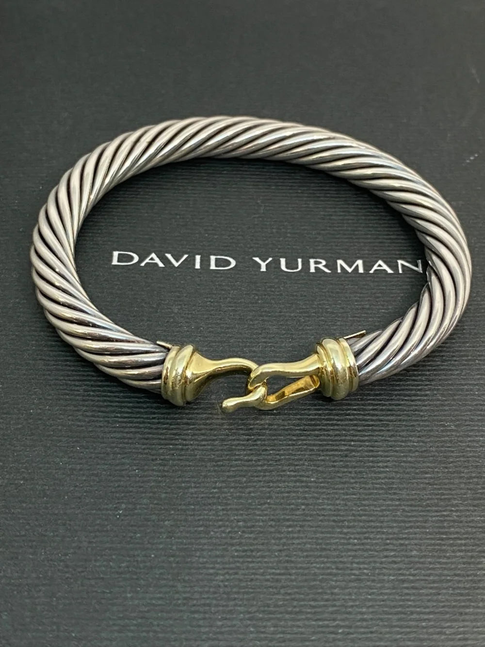 David Yurman Classic cable Buckle Bracelet 14K Gold Medium MSRP $2300