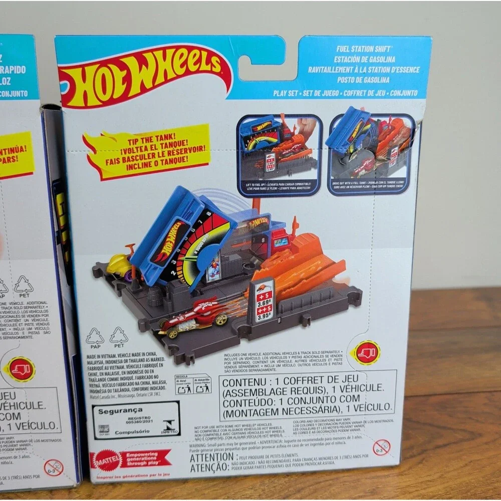 2 Hot Wheels City Track Set - Speedy Pizza Pick-up & Fuel Station Shift Play Set