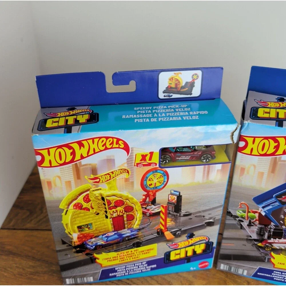 2 Hot Wheels City Track Set - Speedy Pizza Pick-up & Fuel Station Shift Play Set