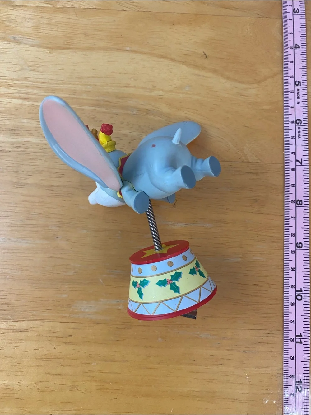 Disney Enesco Flying Dumbo with Timothy Mouse Christmas Ornament Clip-on