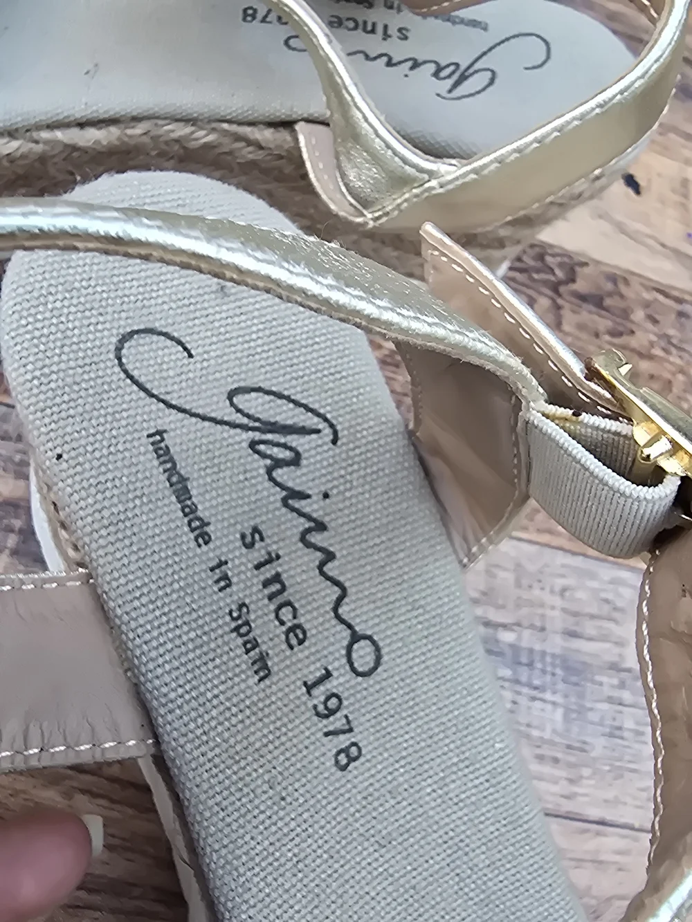 Gaimo stylish gold