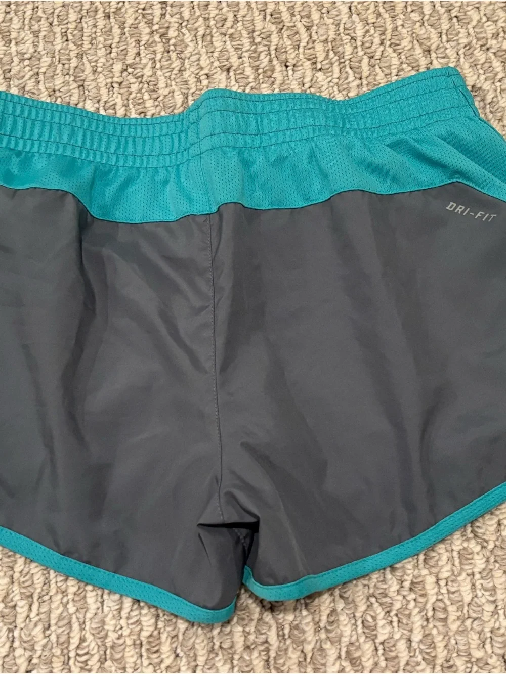 Nike visibility fit breathable