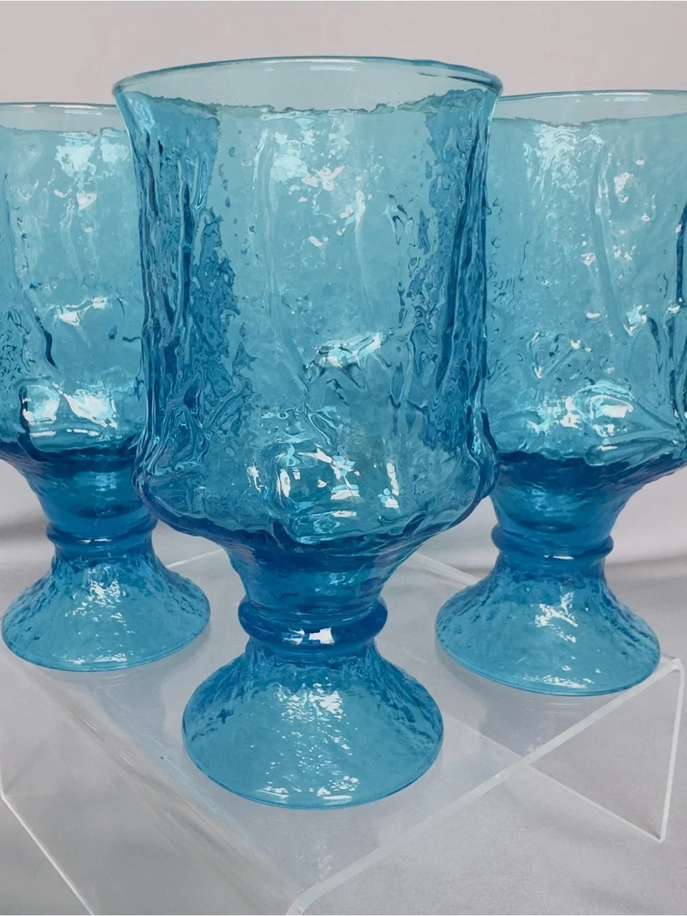 Vintage Anchor Hocking Rain Flower Blue Set 3 Retro Crackle Like Glass Ice Tea