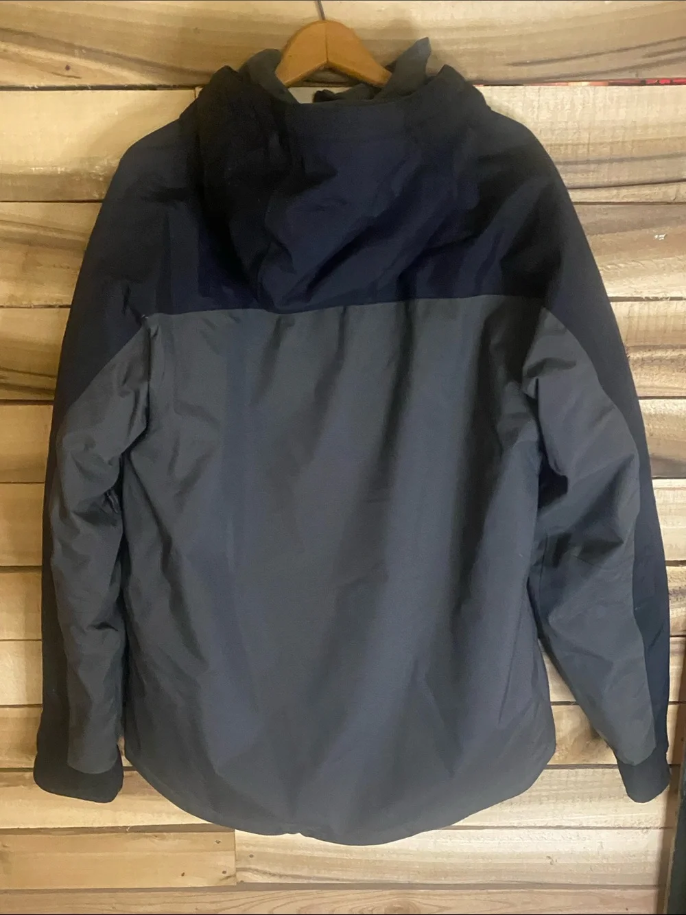 Duluth Trading Whaleback waterproof Men's Two-Tone Gray Black Hooded jacket LT