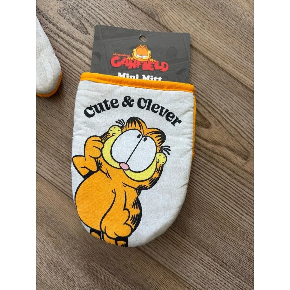 N/A mitt towel