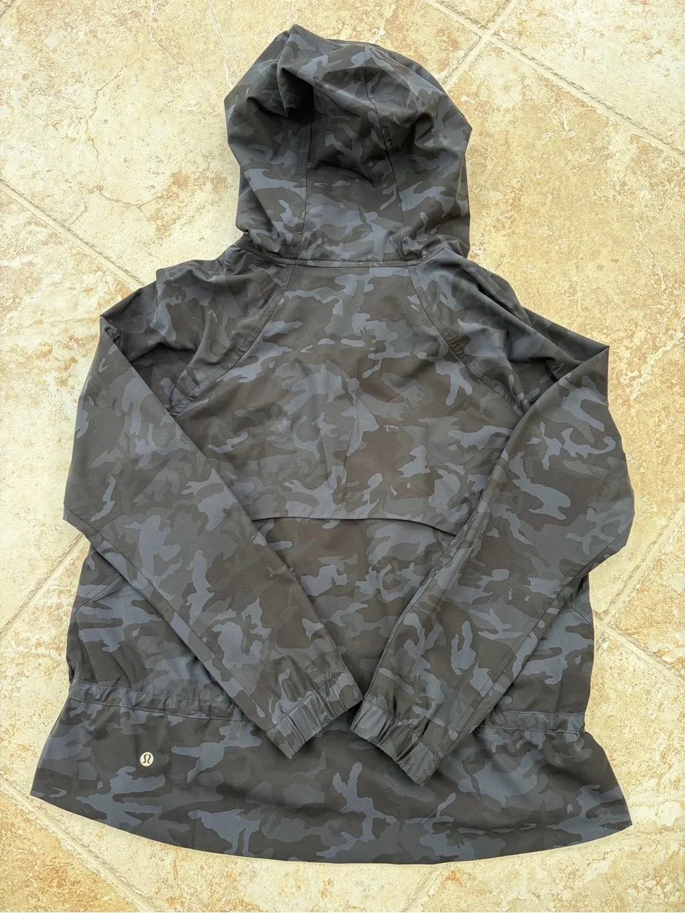 lululemon athletica lightweight hooded