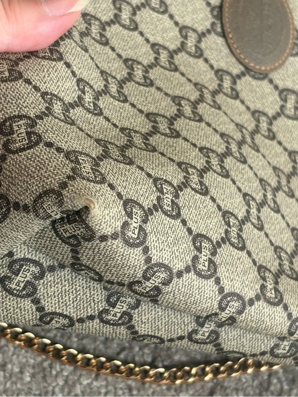 Gucci corner leather cleaned