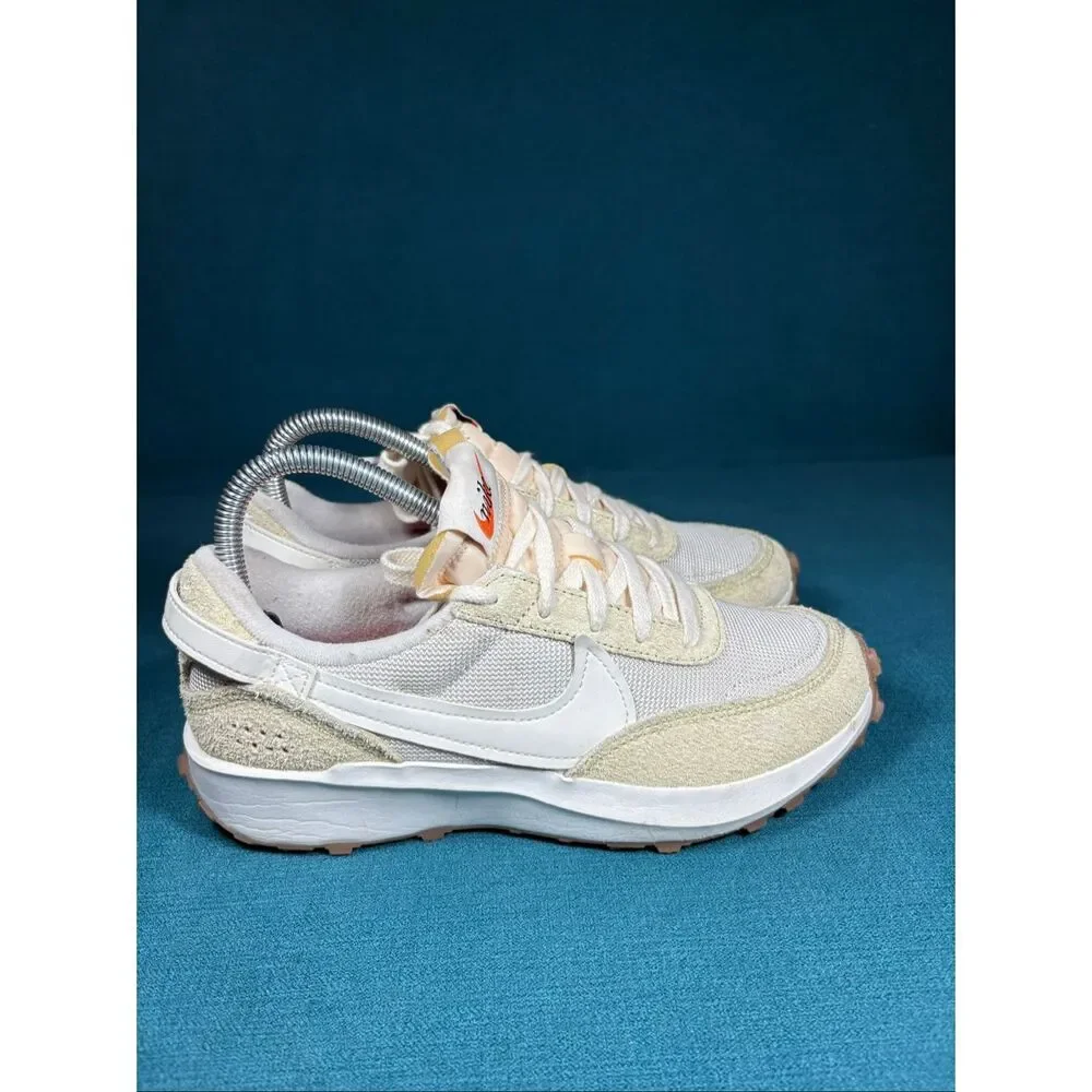 Nike Waffle Debut Vintage Light Bone Sail Women's Size 6.5 (DX2931-001)