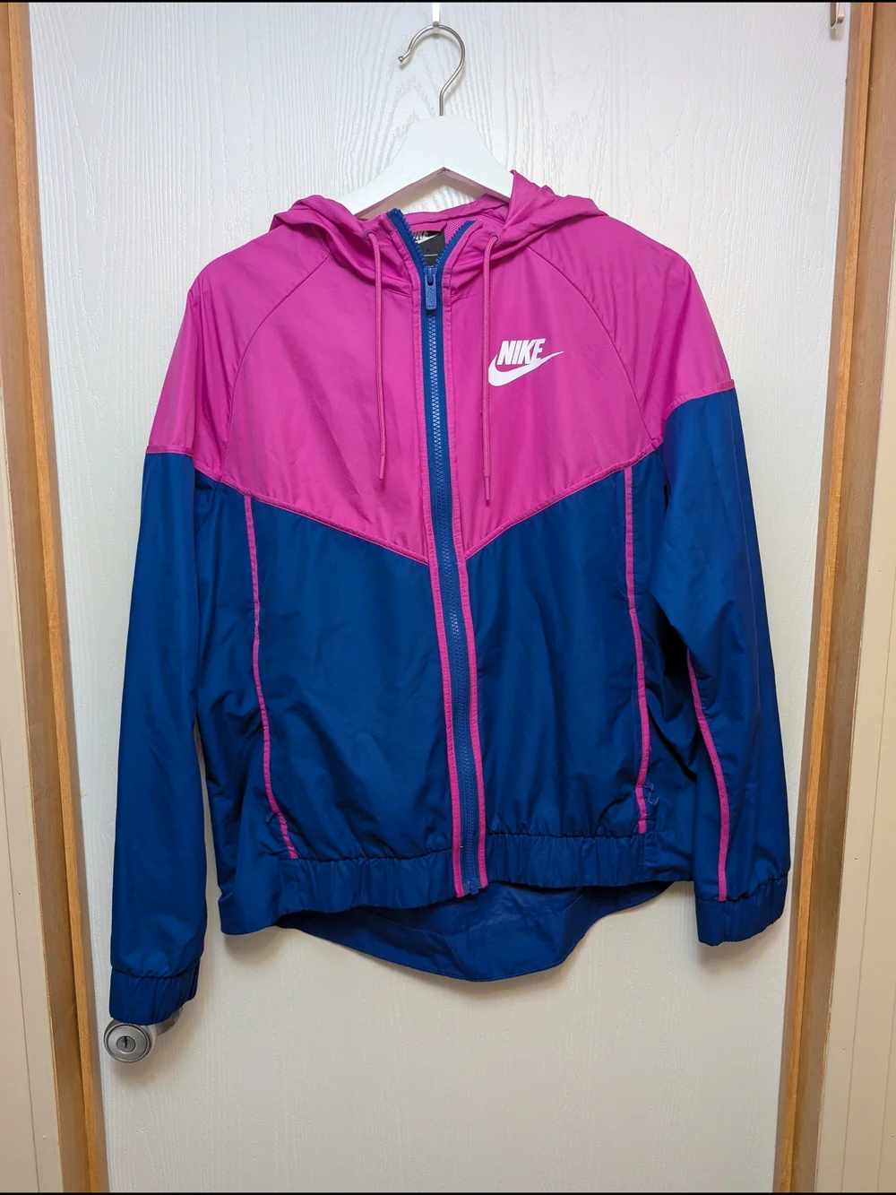 Nike Jacket Women's Pink and Blue Windbreaker Hooded Sportswear Athleisure Large